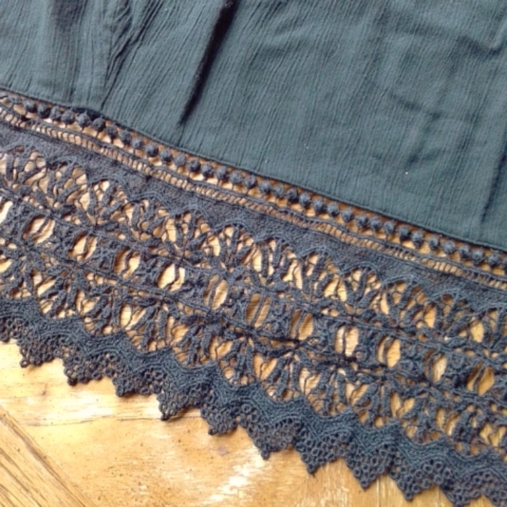 🍀Black American Eagle Crop Halter Top with Lace!!!! - Picture 5 of 8